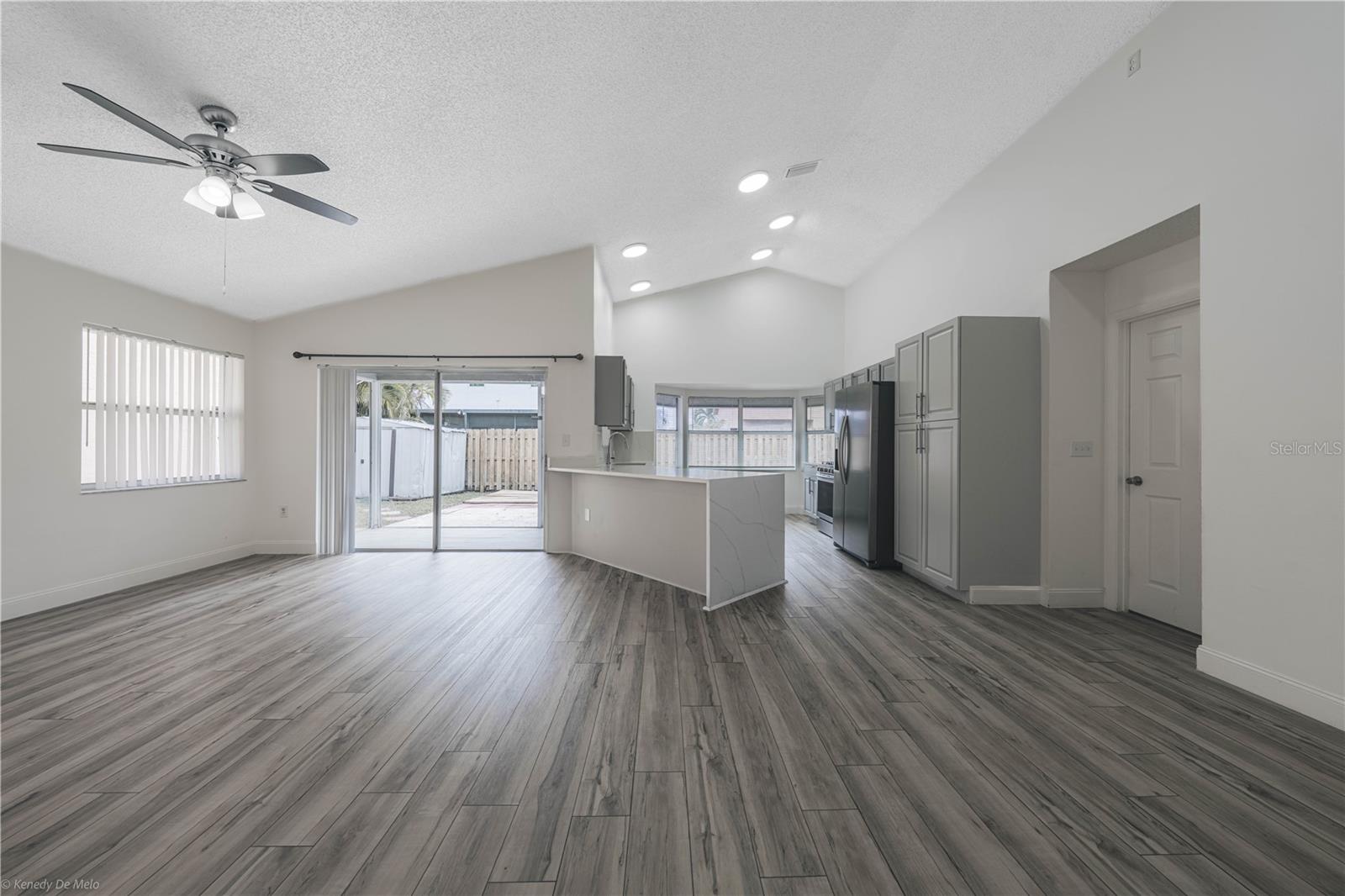 Image 10 of 38 For 3102 123rd Terrace