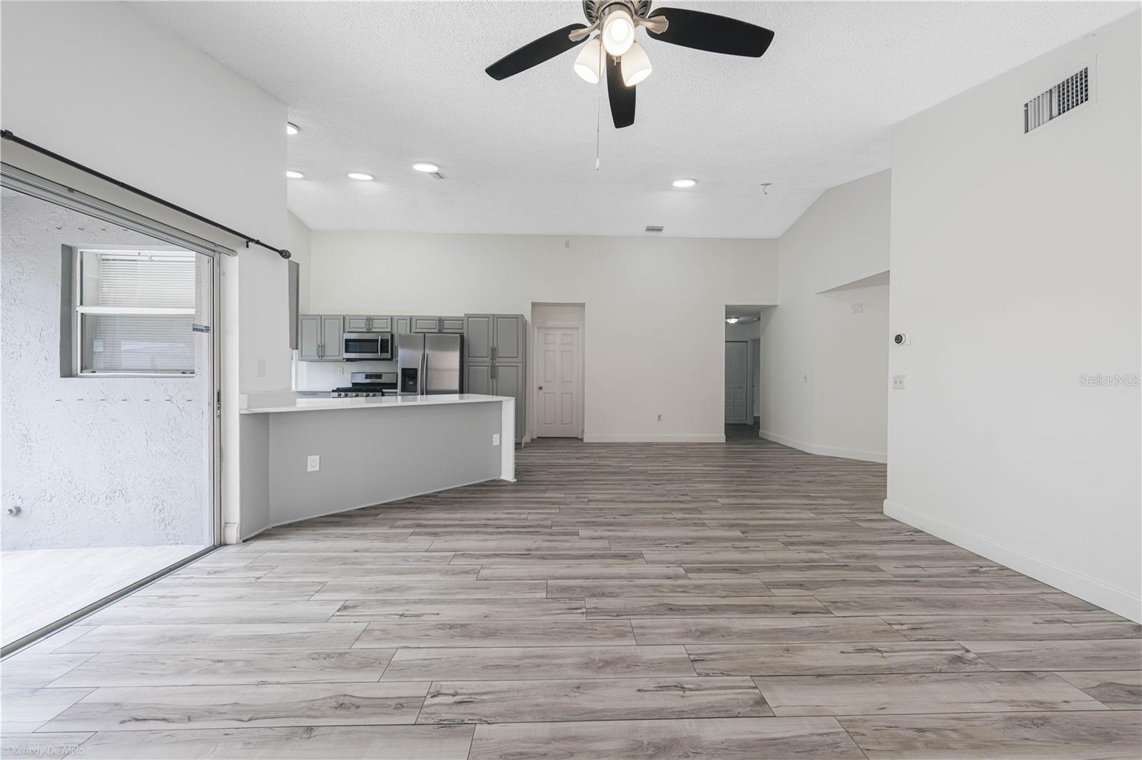 Image 18 of 38 For 3102 123rd Terrace