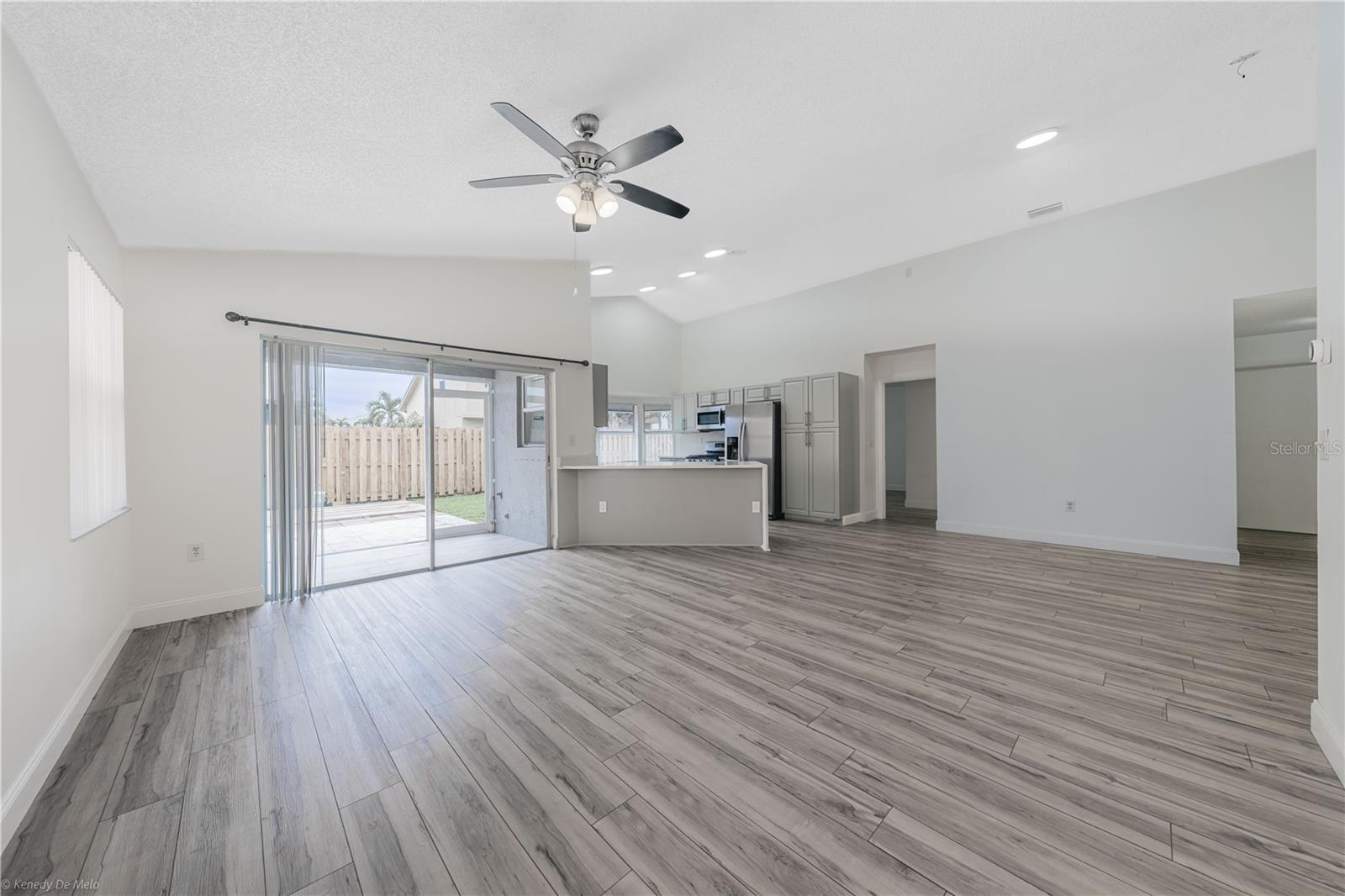 Image 9 of 38 For 3102 123rd Terrace