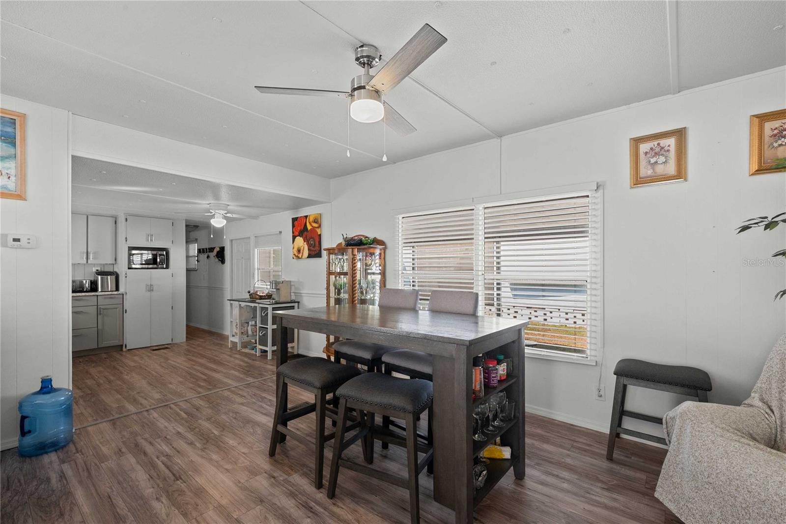 Image 11 of 59 For 37332 Sandra Avenue