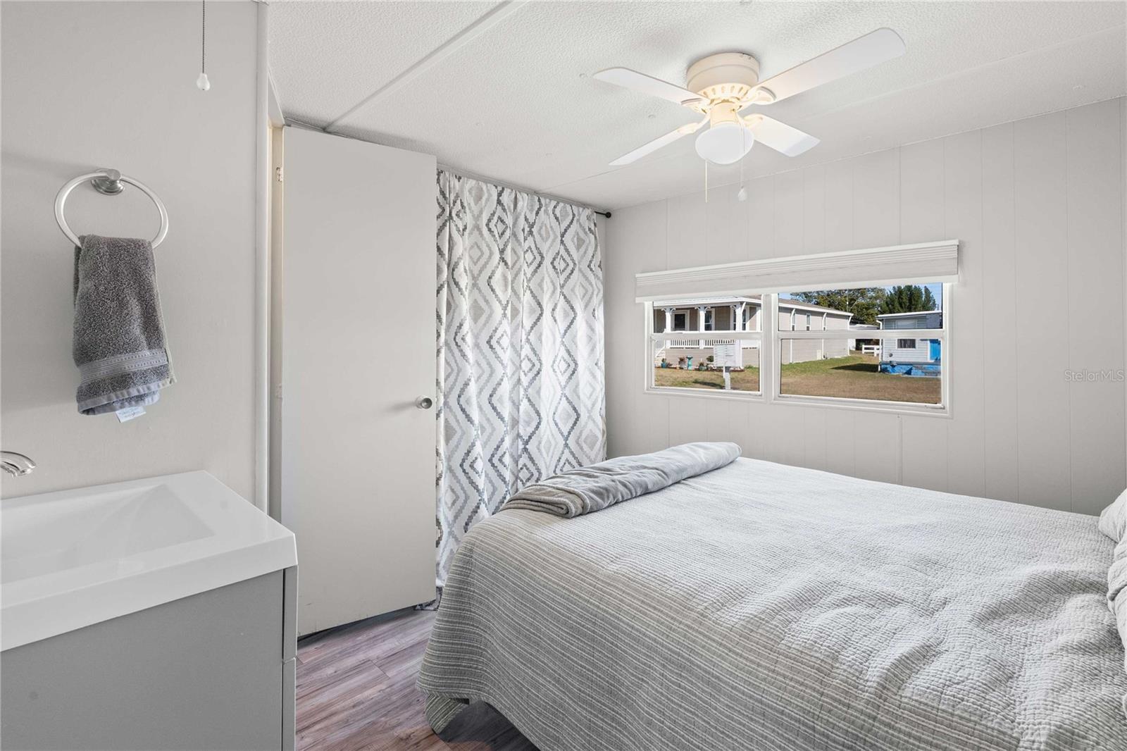 Image 15 of 59 For 37332 Sandra Avenue