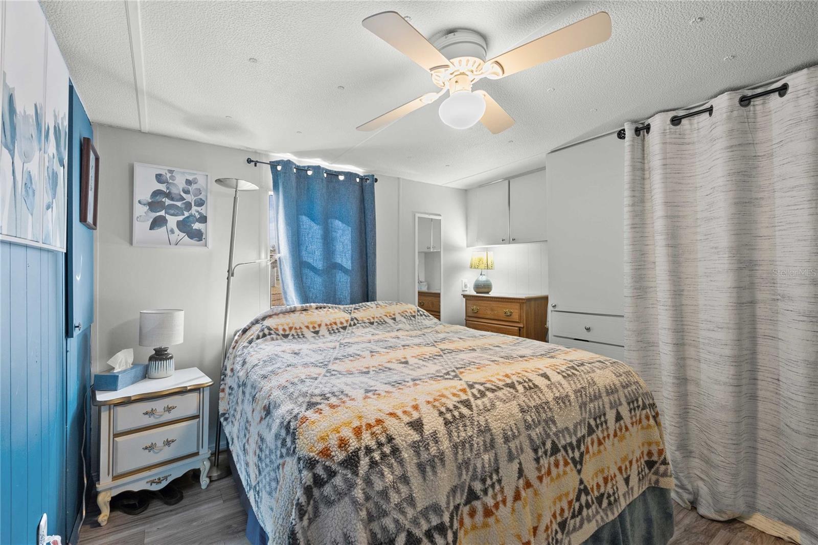 Image 18 of 59 For 37332 Sandra Avenue