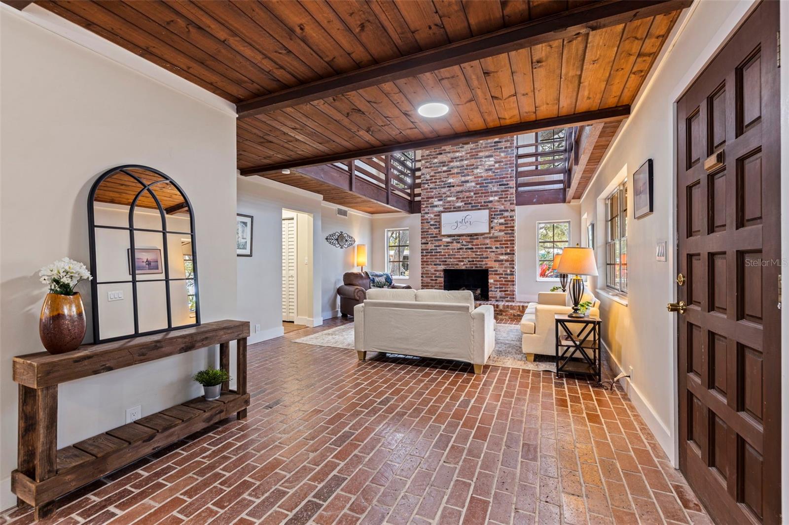 Listing photo id 17 for 2901 Pelham Road N