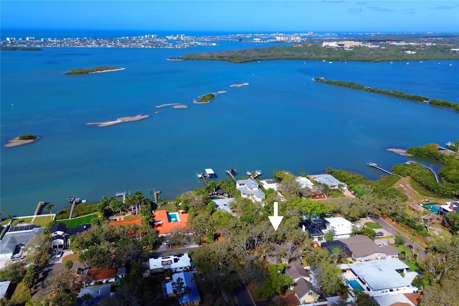 Listing photo id 0 for 2901 Pelham Road N