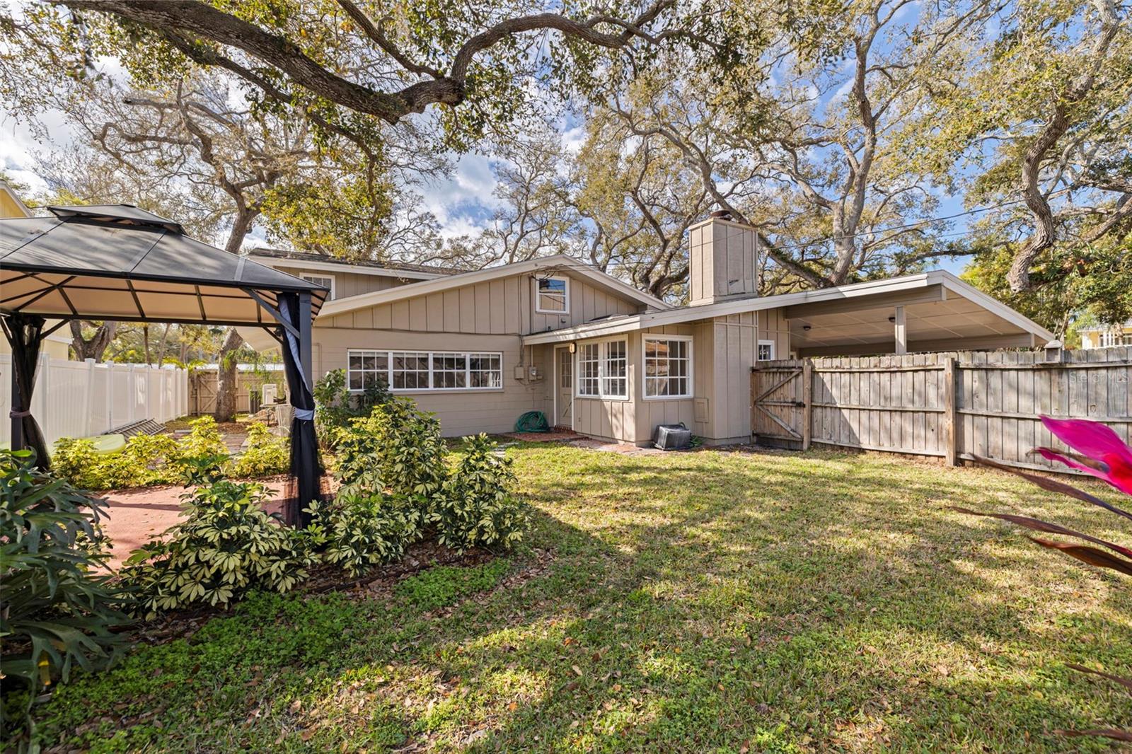 Listing photo id 40 for 2901 Pelham Road N