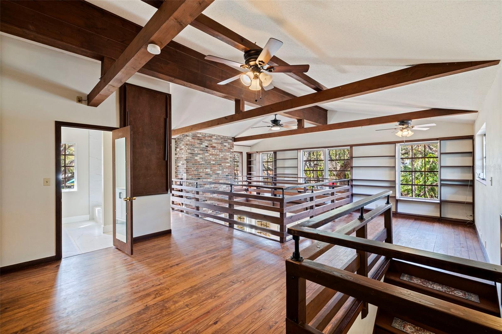 Listing photo id 4 for 2901 Pelham Road N