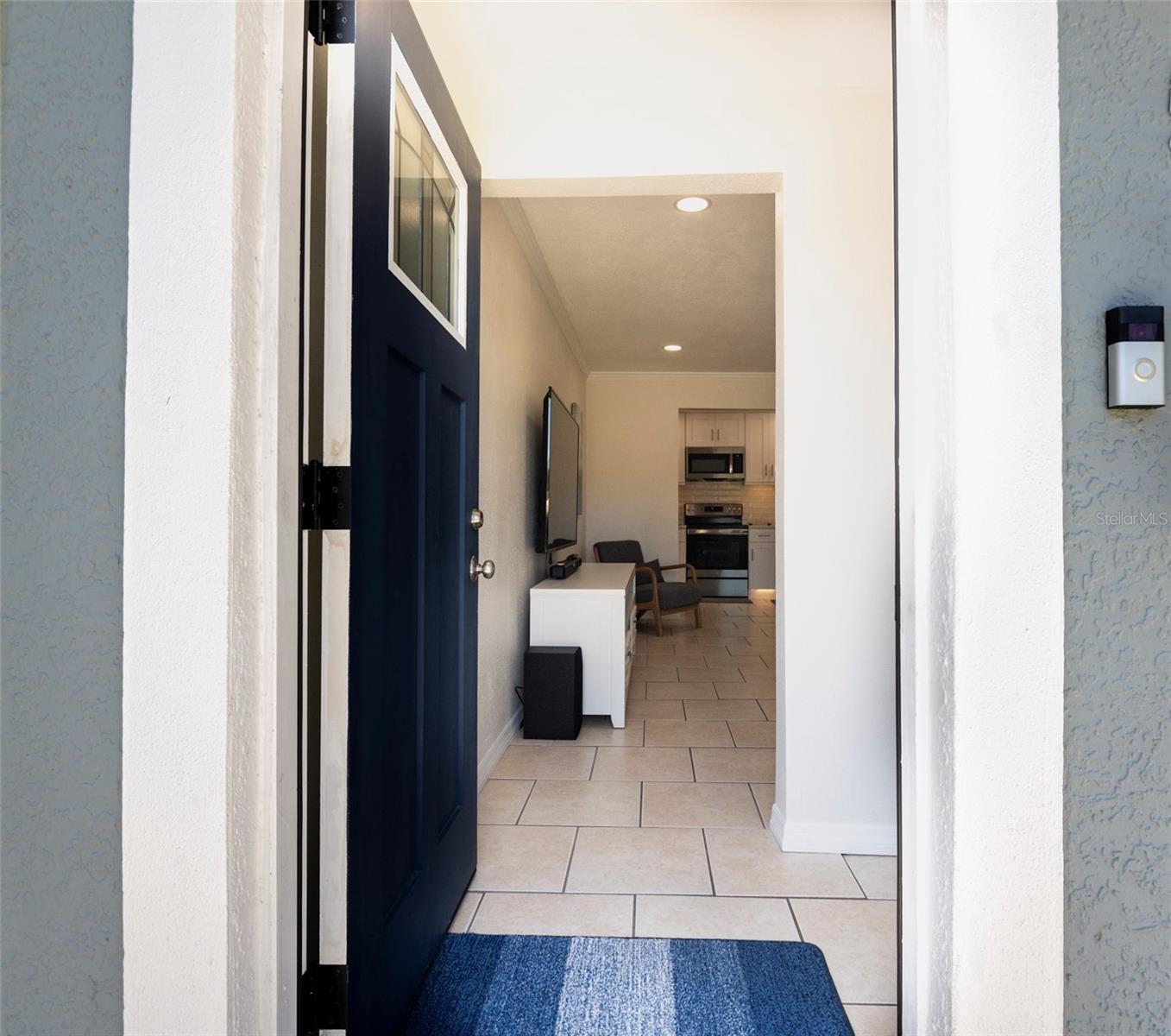 Image 2 of 32 For 569 Bamboo Drive S