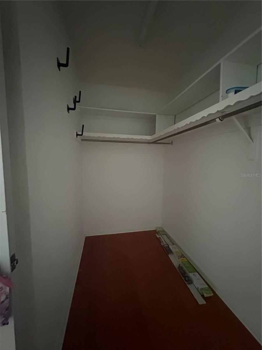 Image 8 of 47 For 5220 Brittany Drive S 803