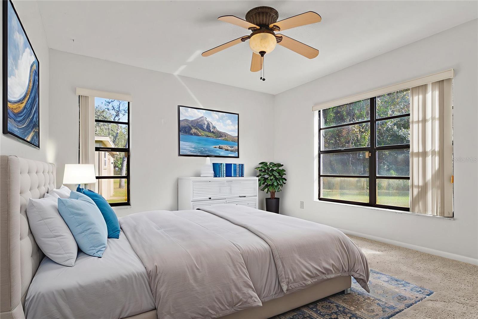 Listing photo id 24 for 10206 Lakeview Drive