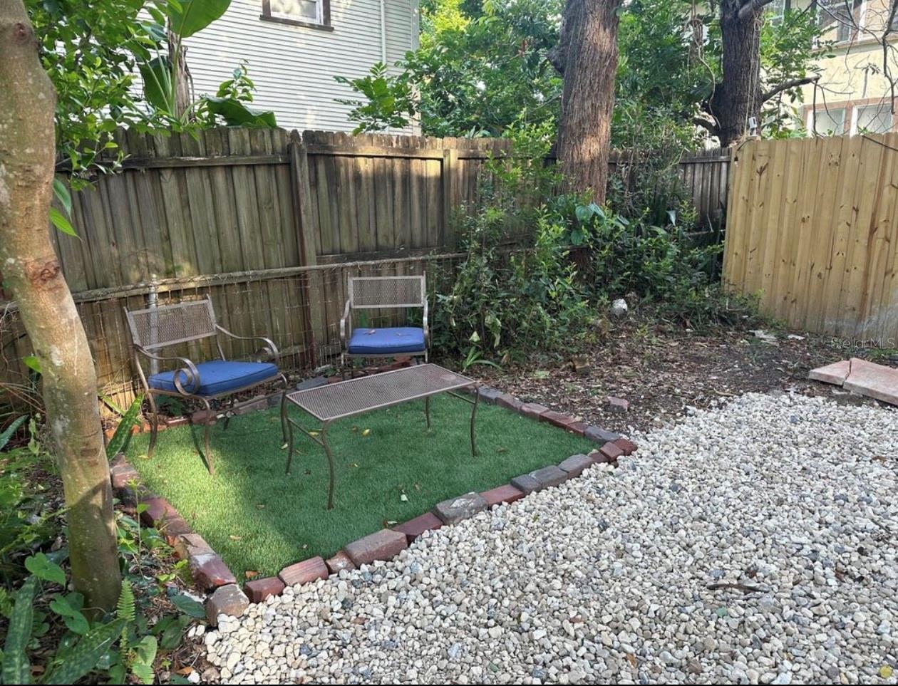 Listing photo id 0 for 115 Plymouth Street B