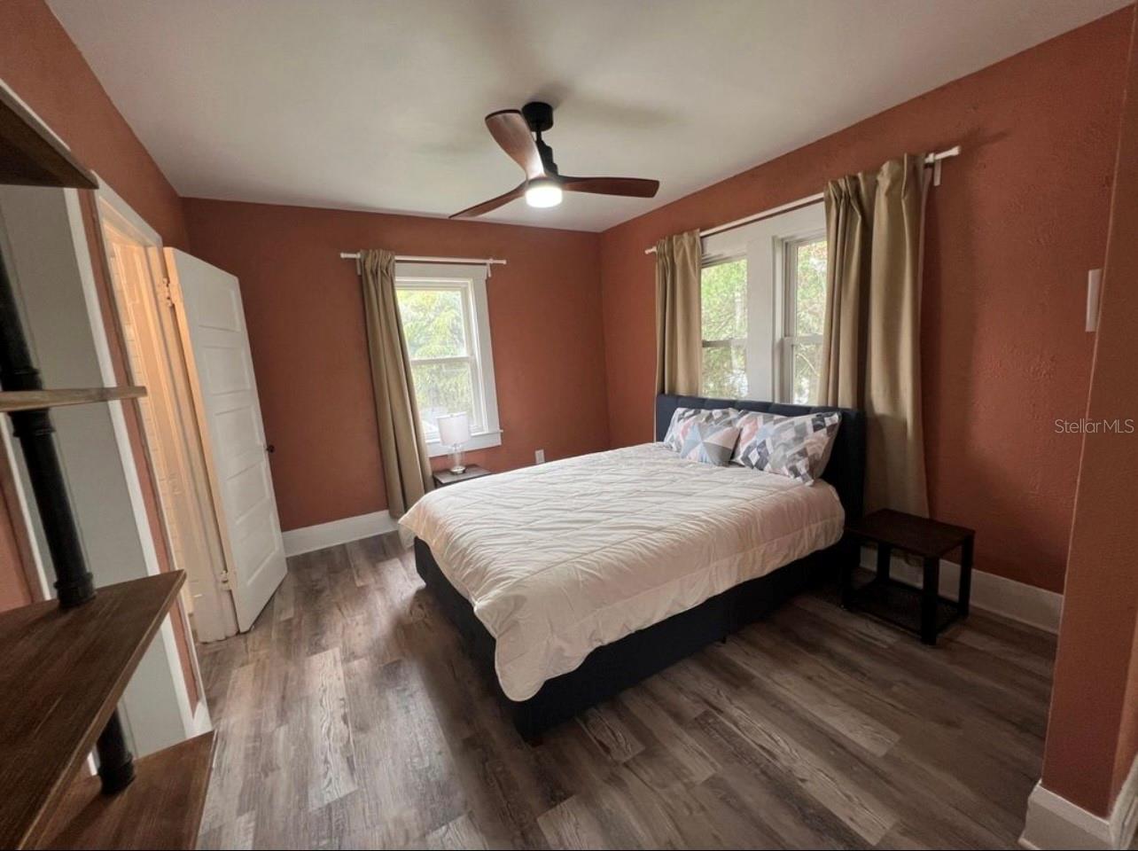 Listing photo id 3 for 115 Plymouth Street B