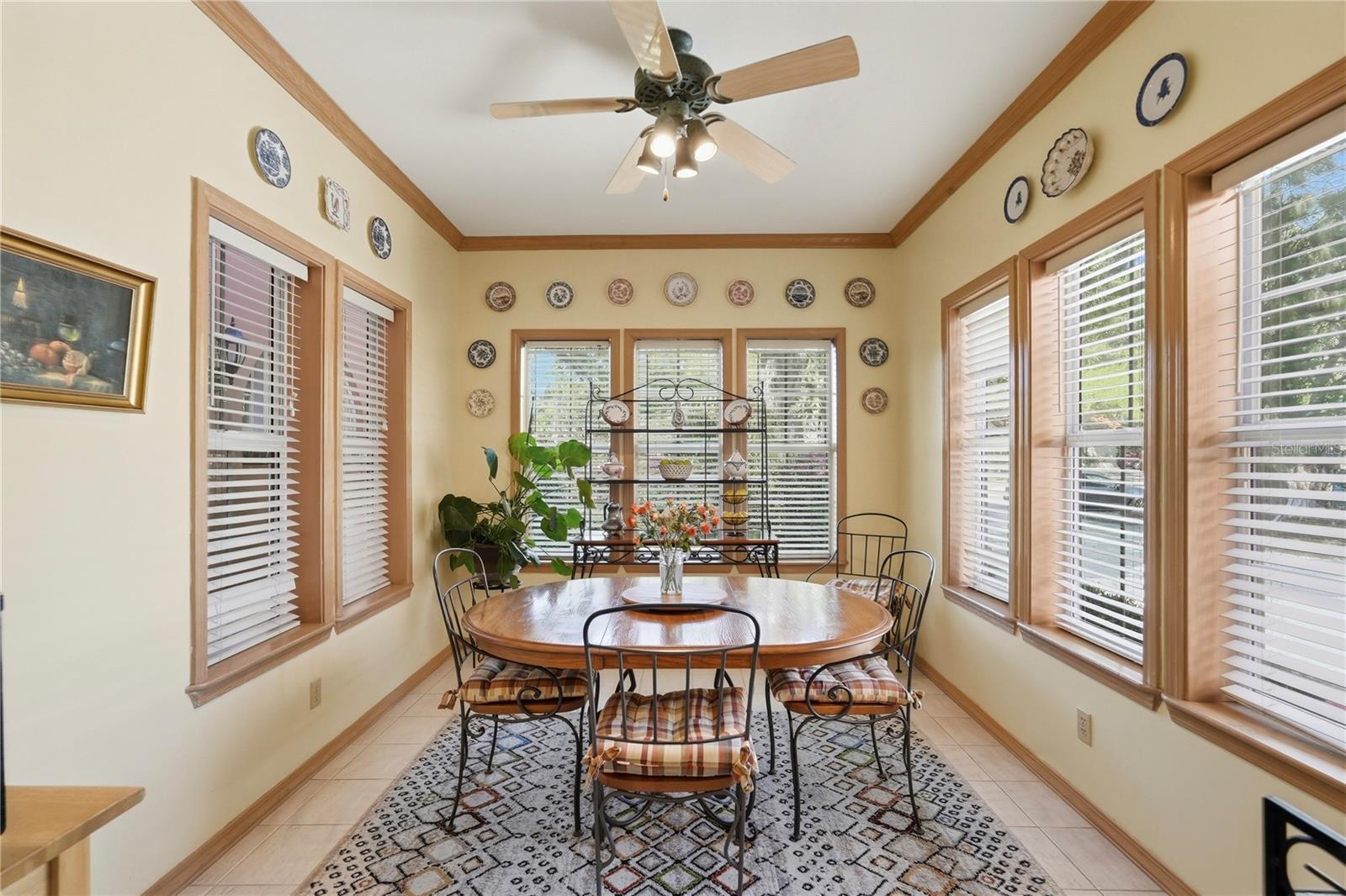 Image 12 of 39 For 100 72nd Street S