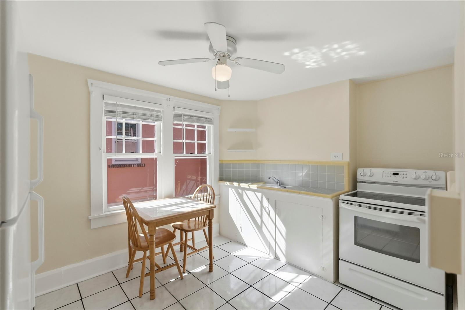 Image 29 of 39 For 100 72nd Street S