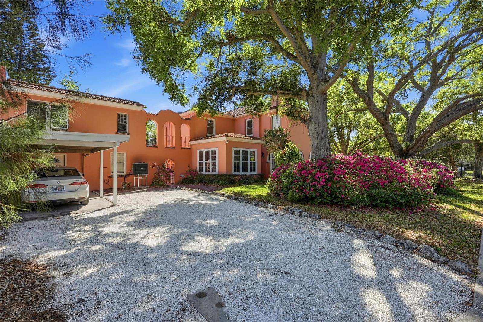 Image 5 of 39 For 100 72nd Street S