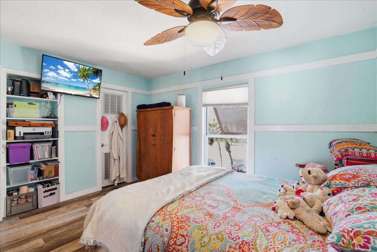 Image 9 of 20 For 8931 Blind Pass Road 360