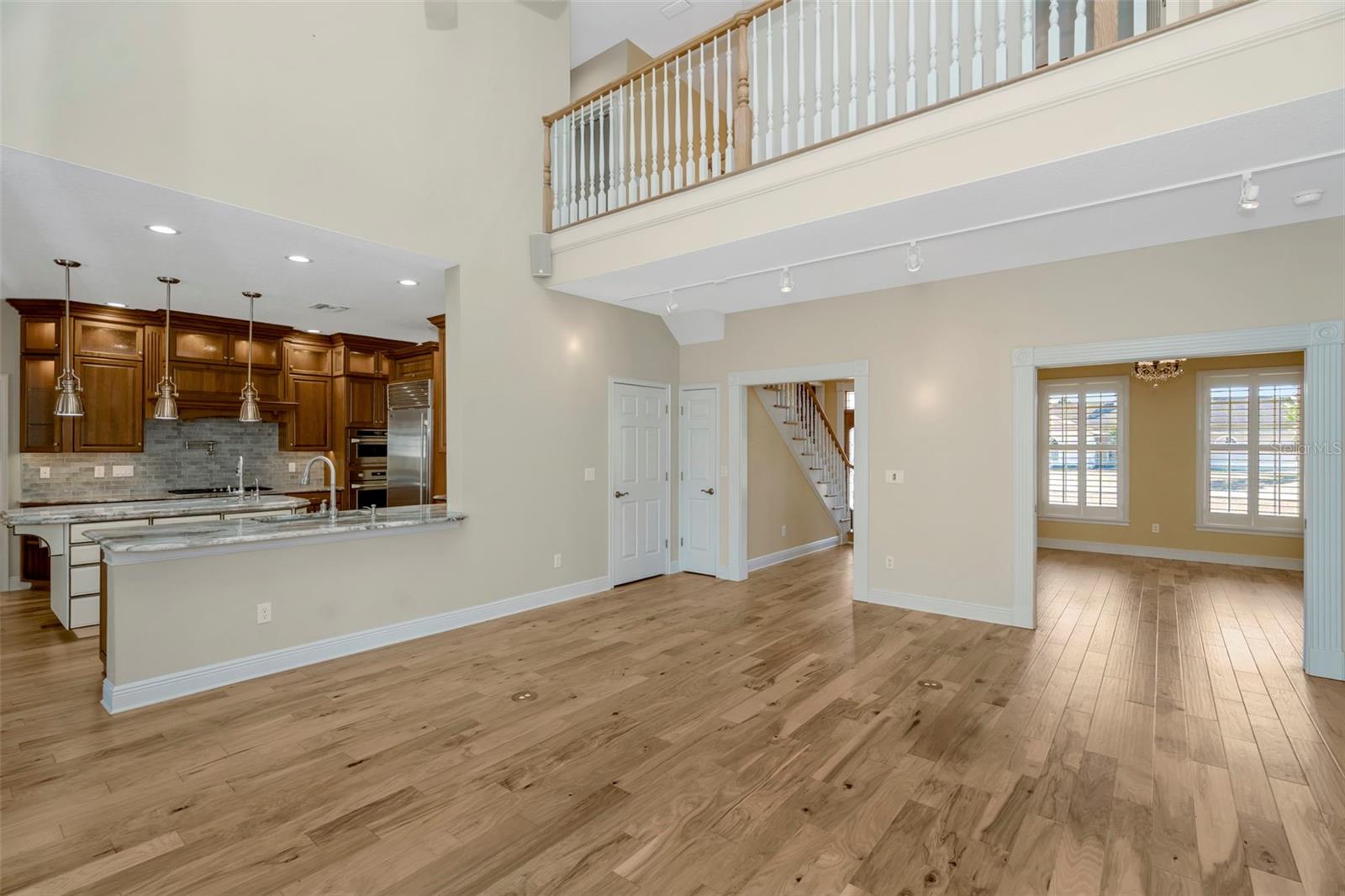 Listing photo id 11 for 12051 Driver Lane