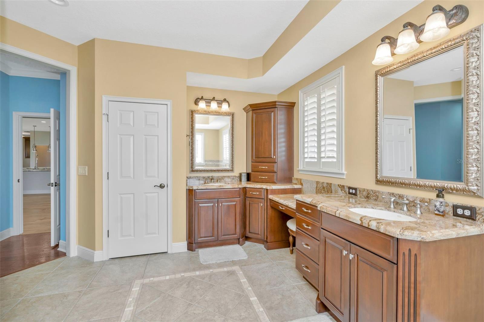 Listing photo id 26 for 12051 Driver Lane