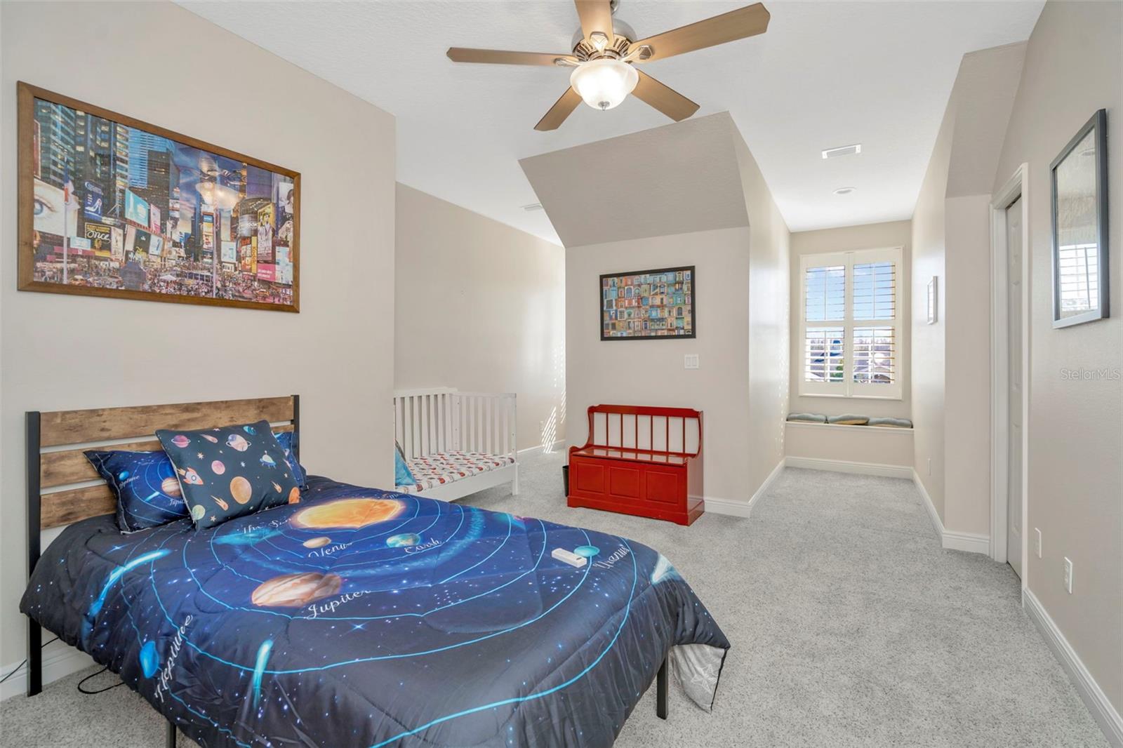 Listing photo id 32 for 12051 Driver Lane