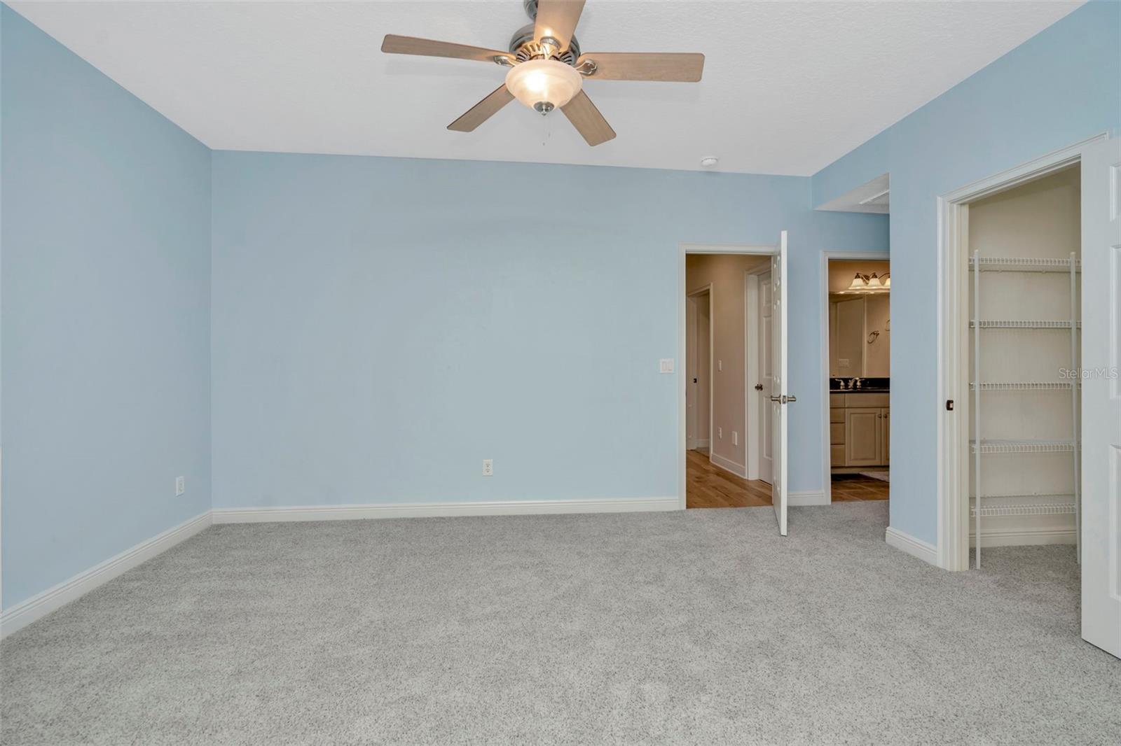 Listing photo id 35 for 12051 Driver Lane