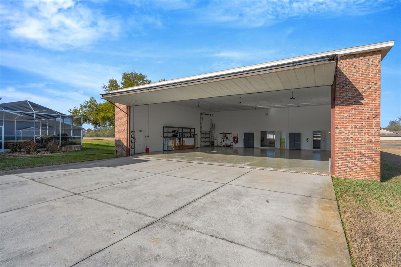 Listing photo id 45 for 12051 Driver Lane