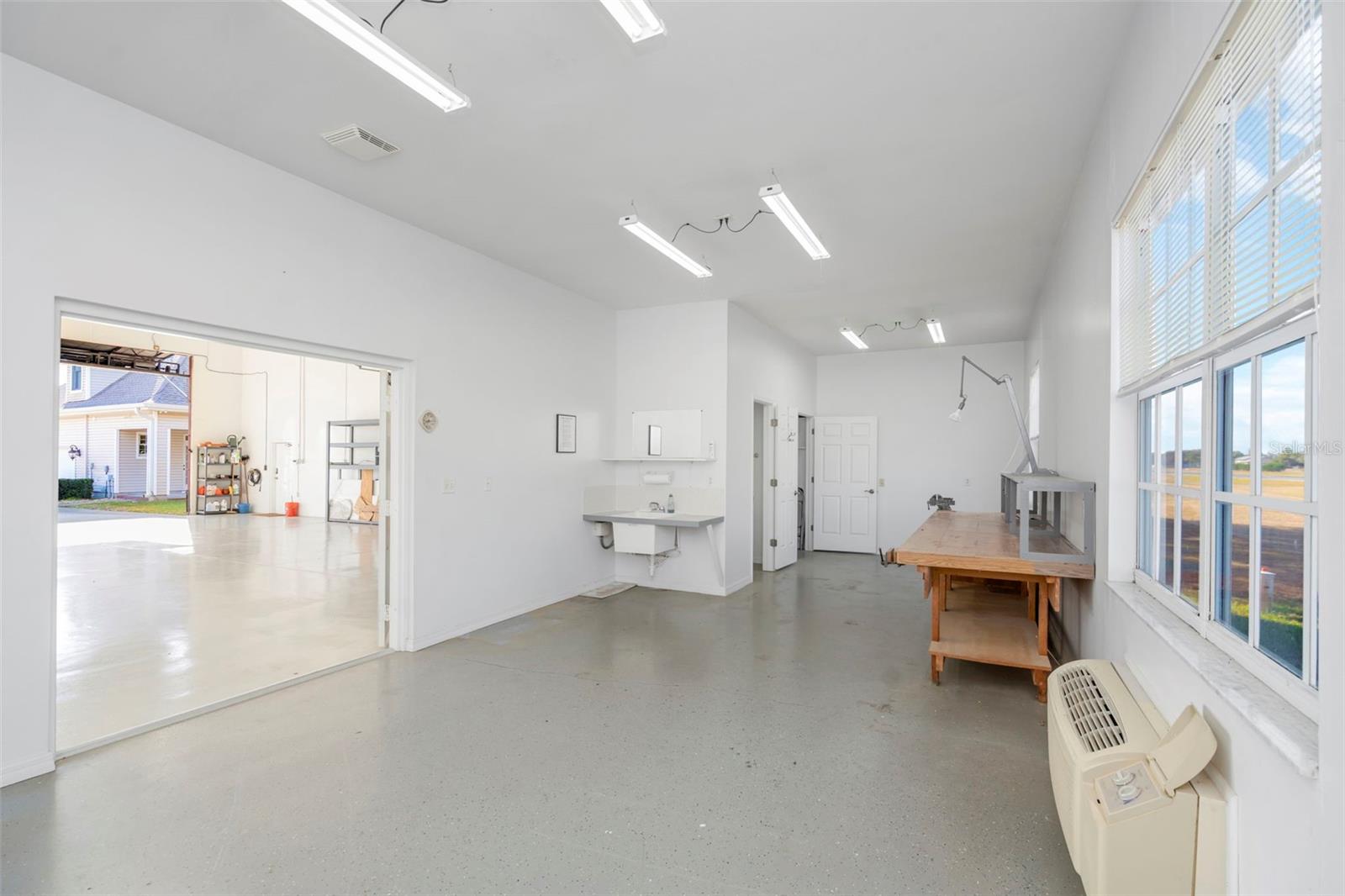 Listing photo id 48 for 12051 Driver Lane