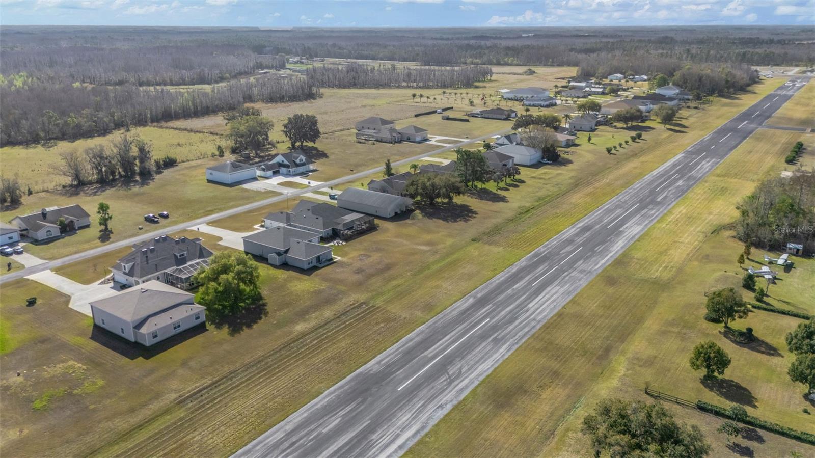 Listing photo id 61 for 12051 Driver Lane