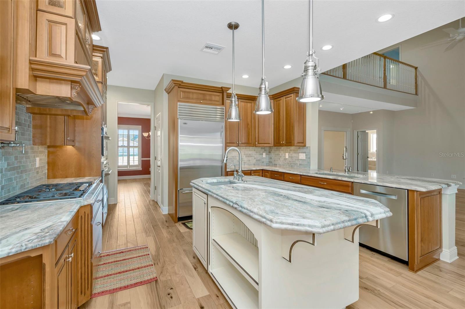 Listing photo id 7 for 12051 Driver Lane