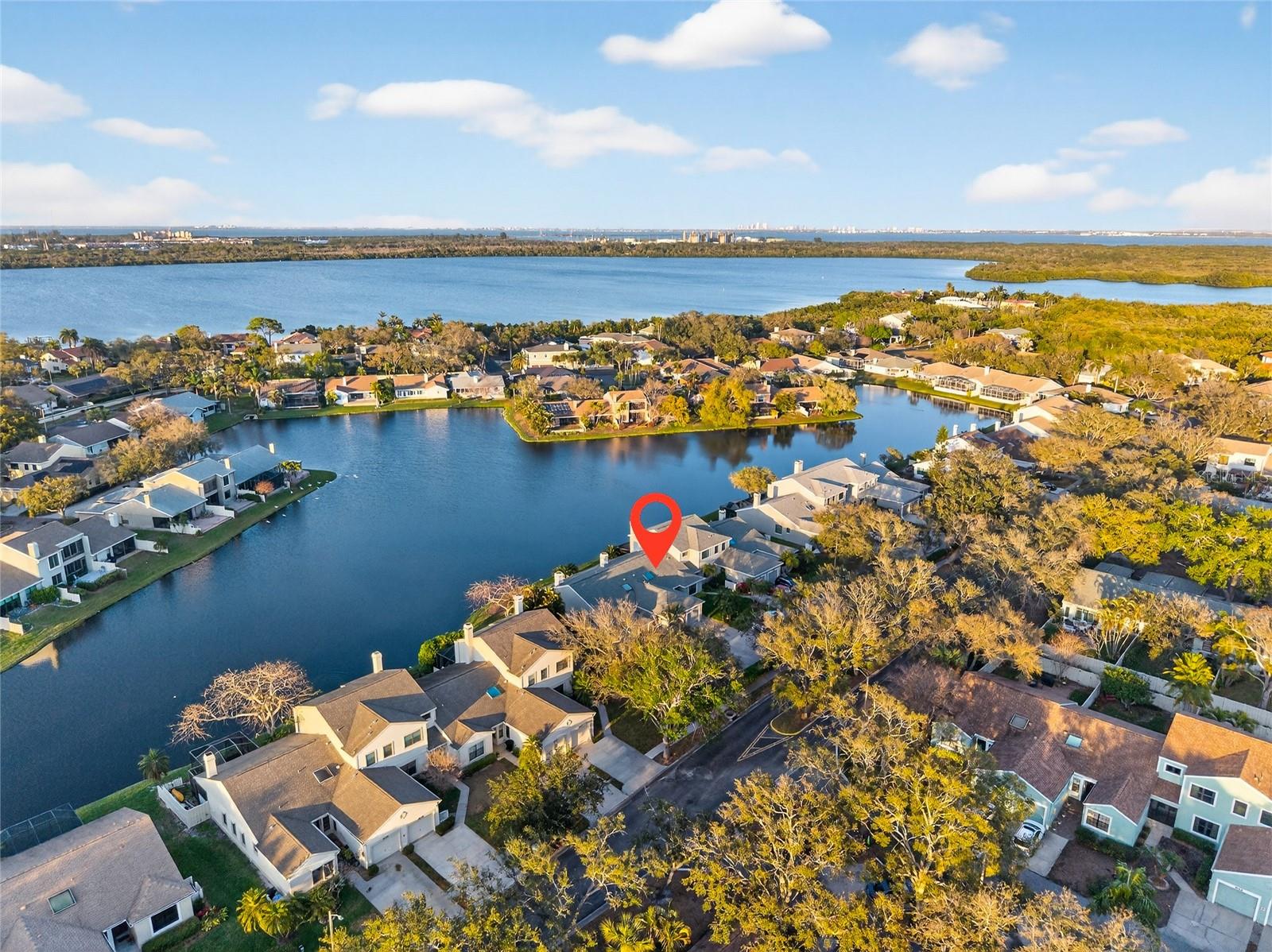 Image 3 of 30 For 907 San Carlos Avenue Ne