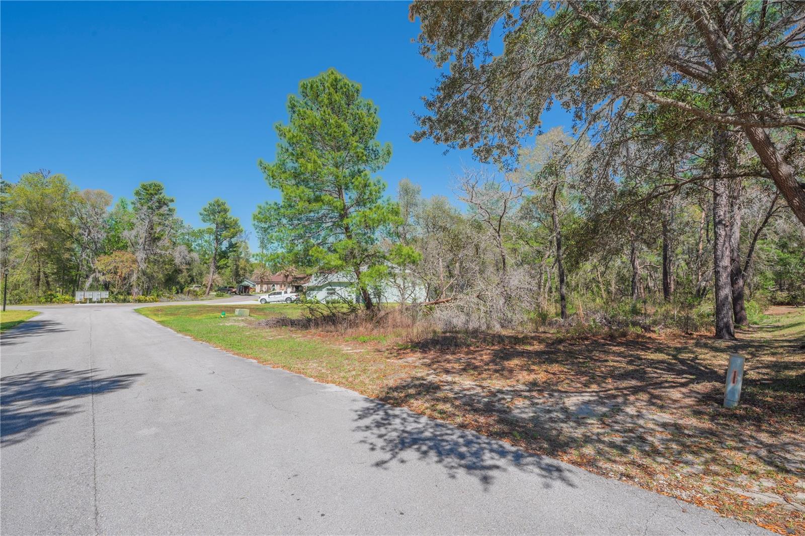 Image 8 of 13 For 16 Iberis Court