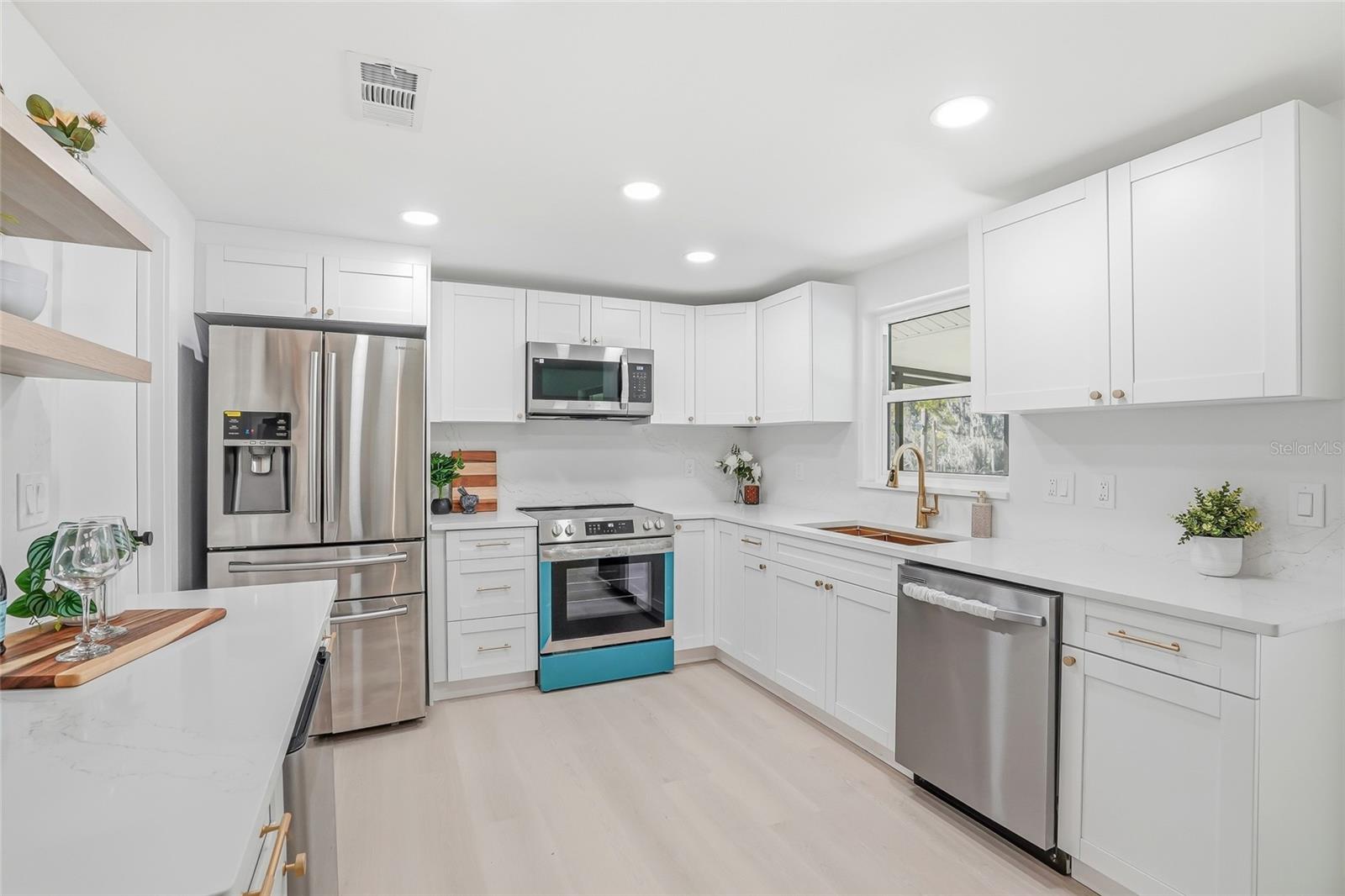 Image 10 of 39 For 16133 Sandcrest Way