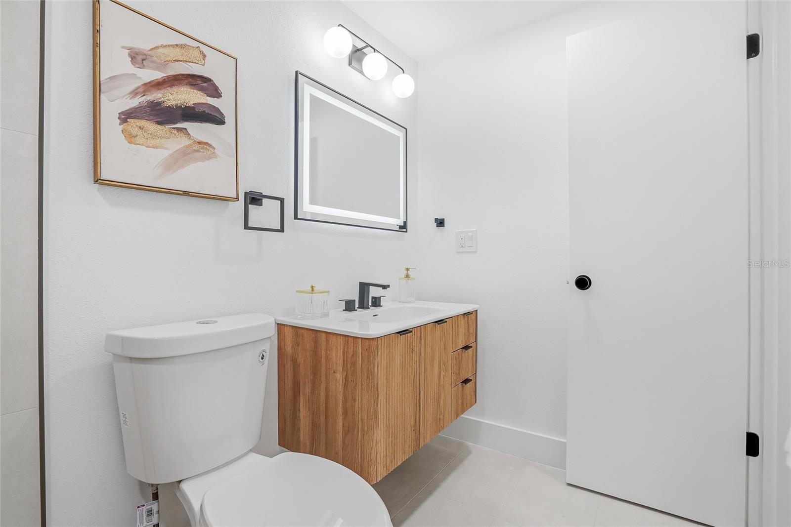 Image 19 of 39 For 16133 Sandcrest Way