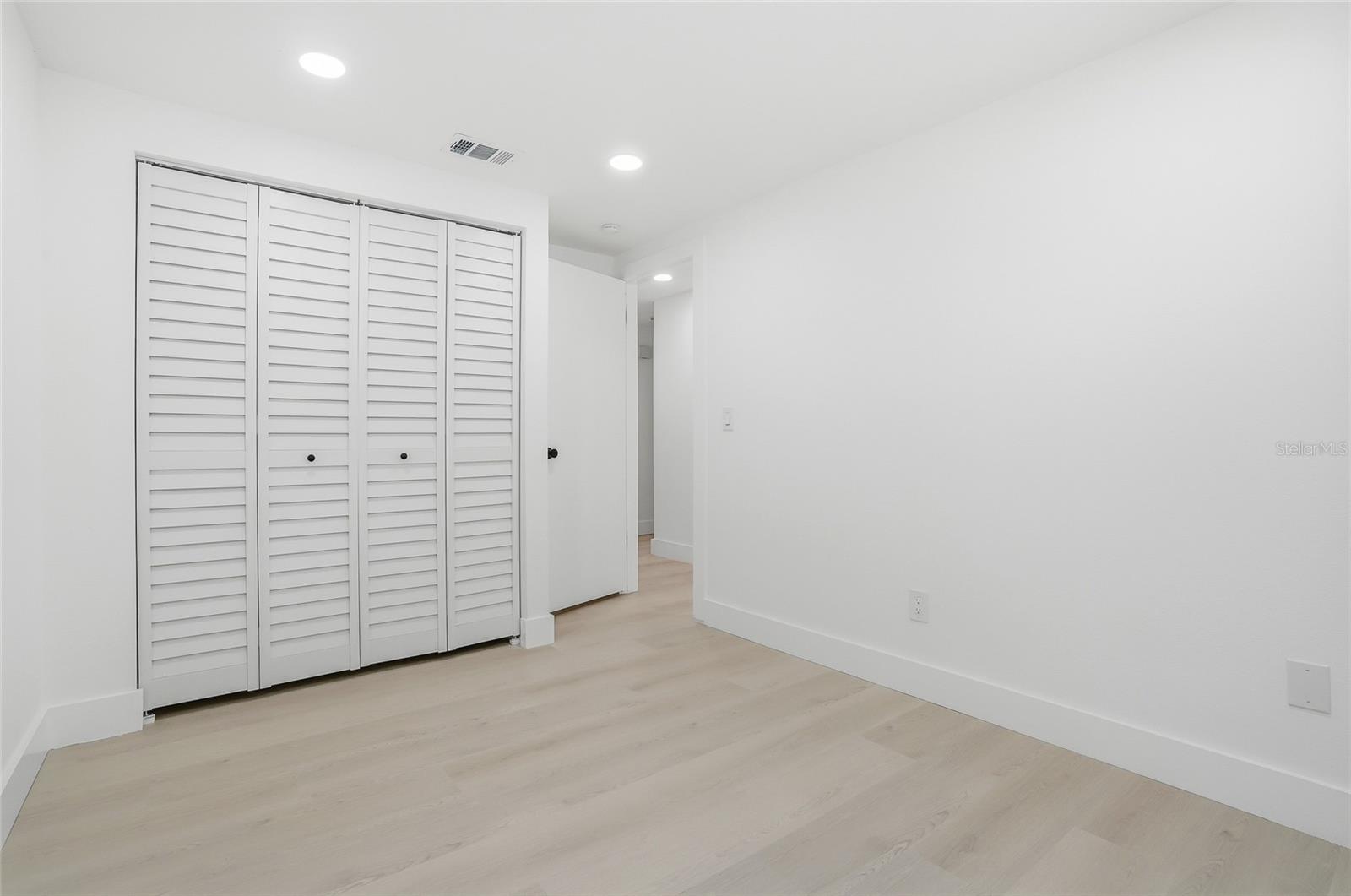 Image 25 of 39 For 16133 Sandcrest Way