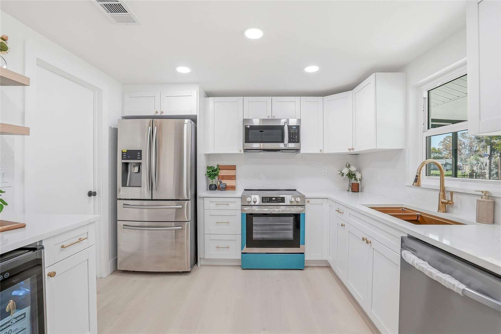 Image 9 of 39 For 16133 Sandcrest Way