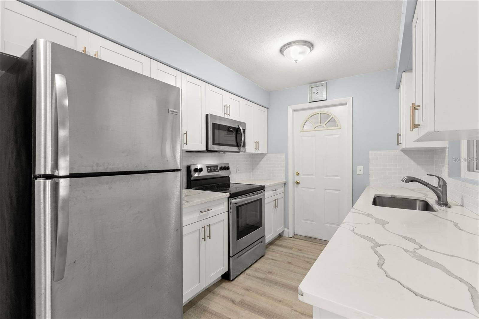 Image 4 of 30 For 1712 Carlisle Street