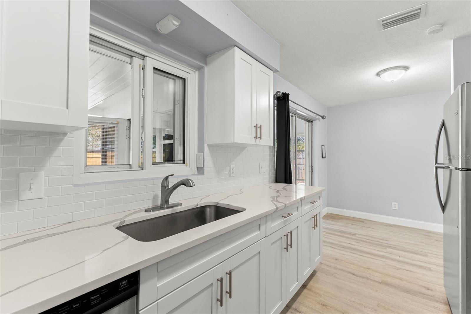 Image 5 of 30 For 1712 Carlisle Street