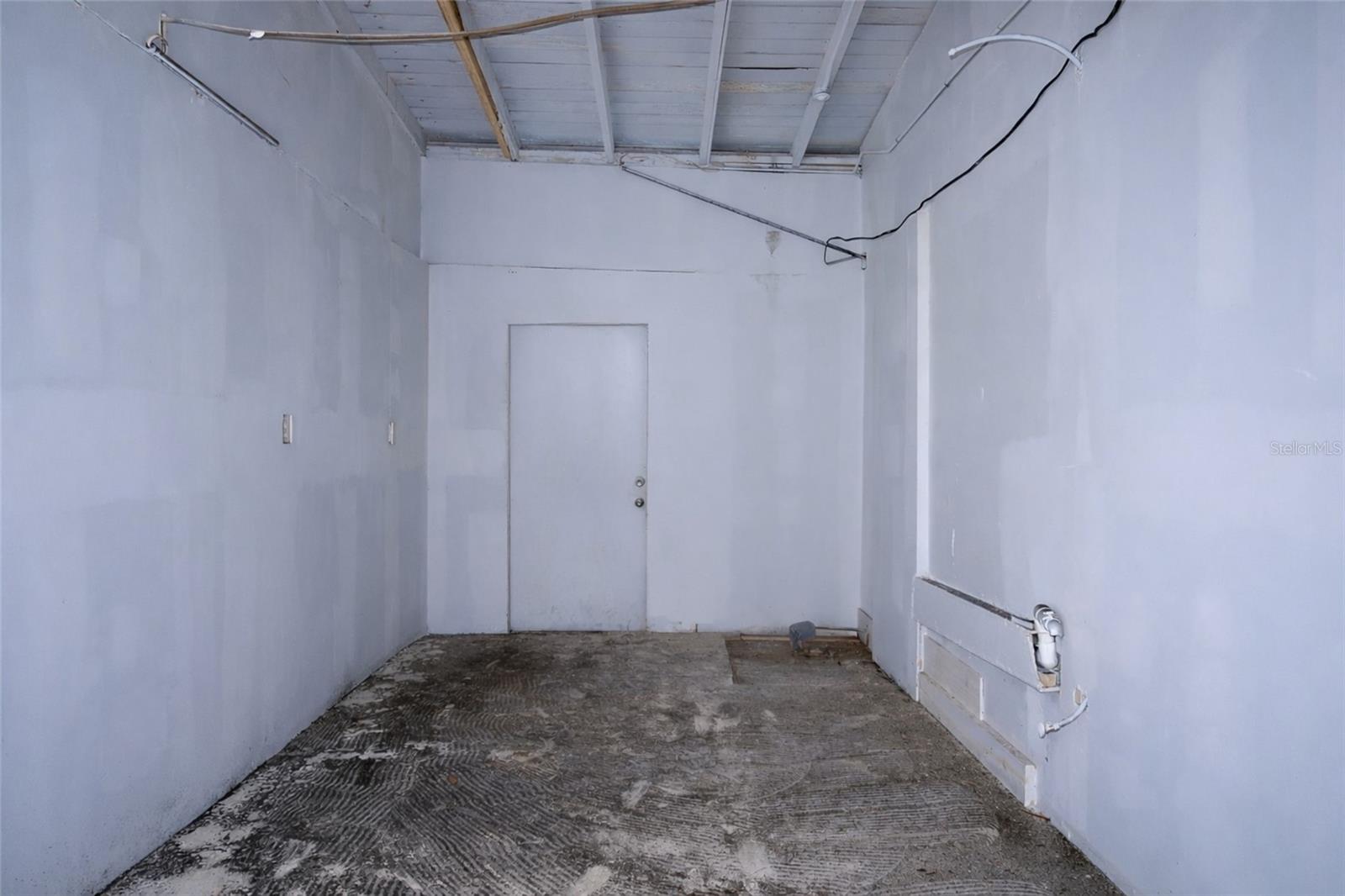 Image 10 of 14 For 528 12th Street W