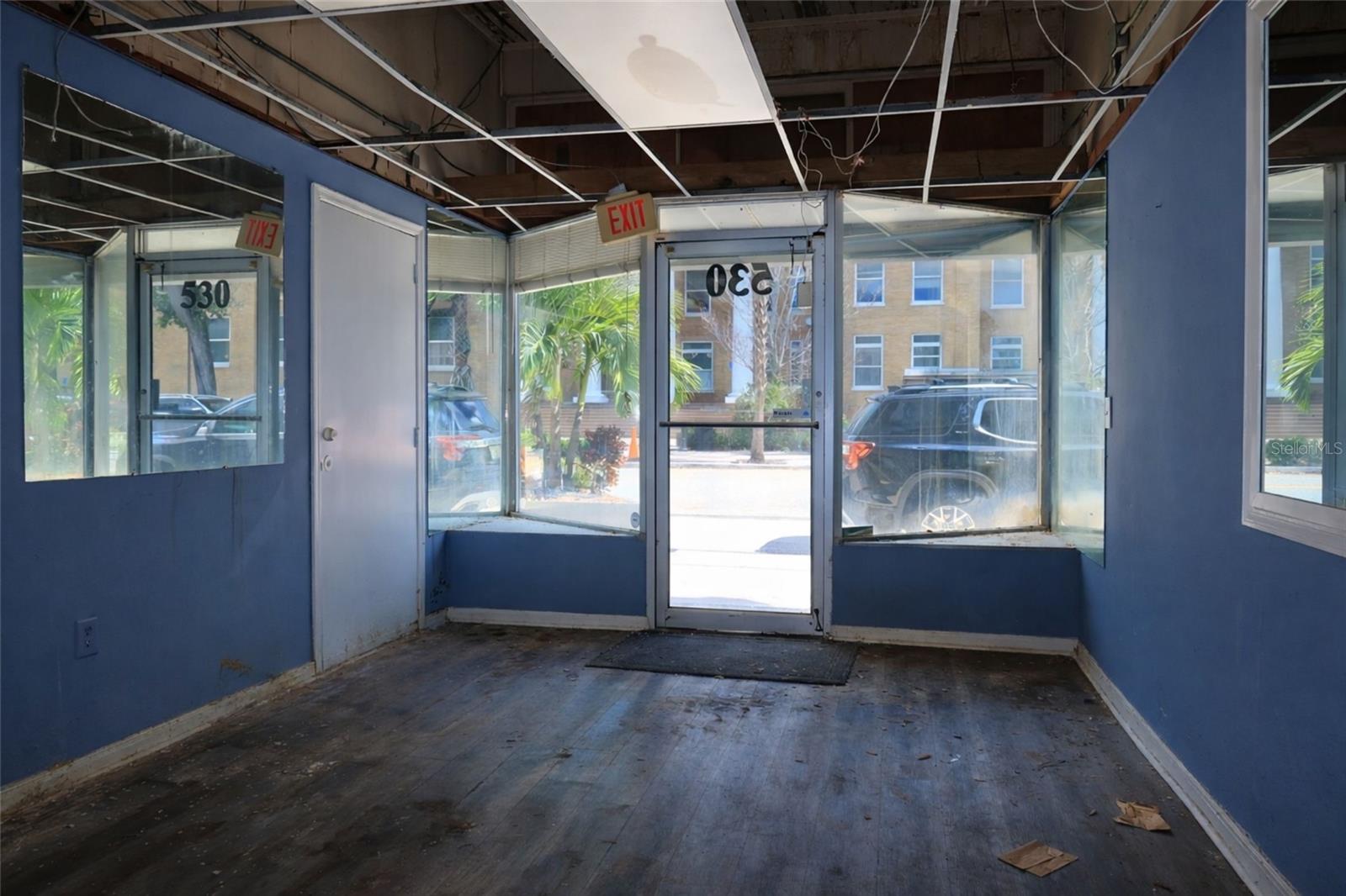 Image 12 of 14 For 528 12th Street W