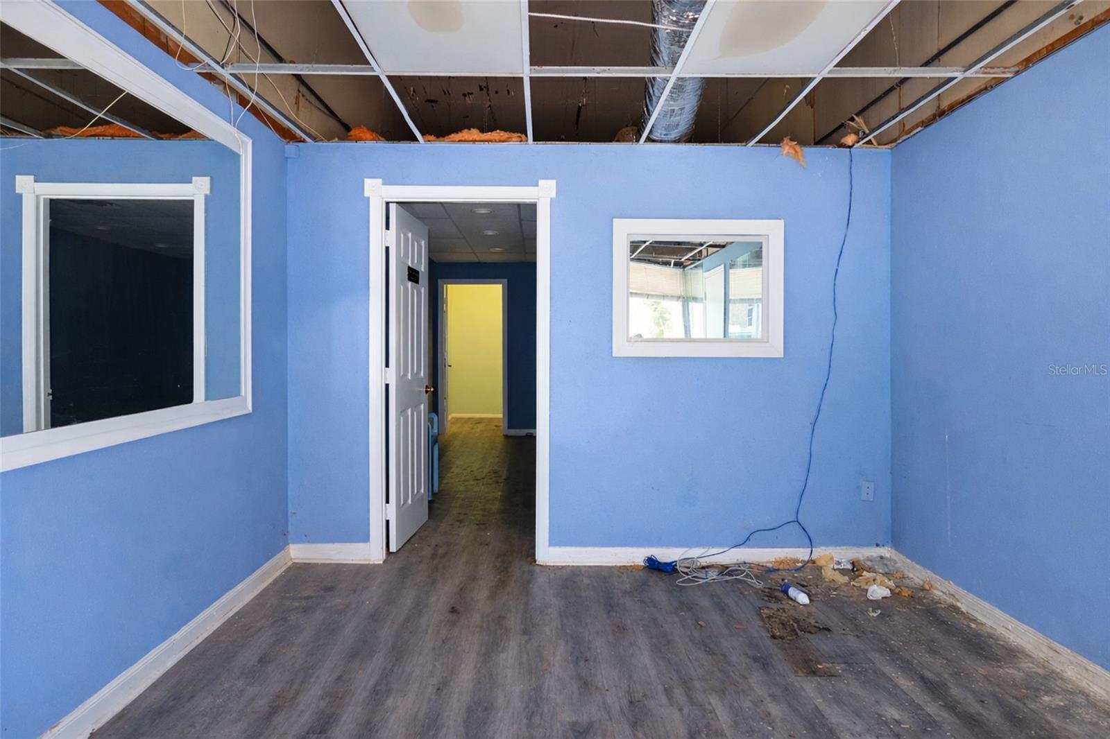 Image 13 of 14 For 528 12th Street W