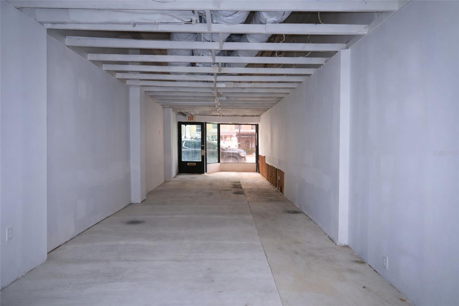 Image 9 of 14 For 528 12th Street W