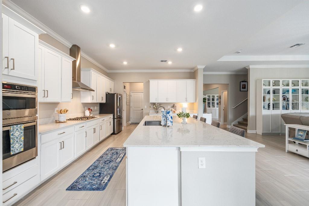 Image 18 of 47 For 928 42nd Street