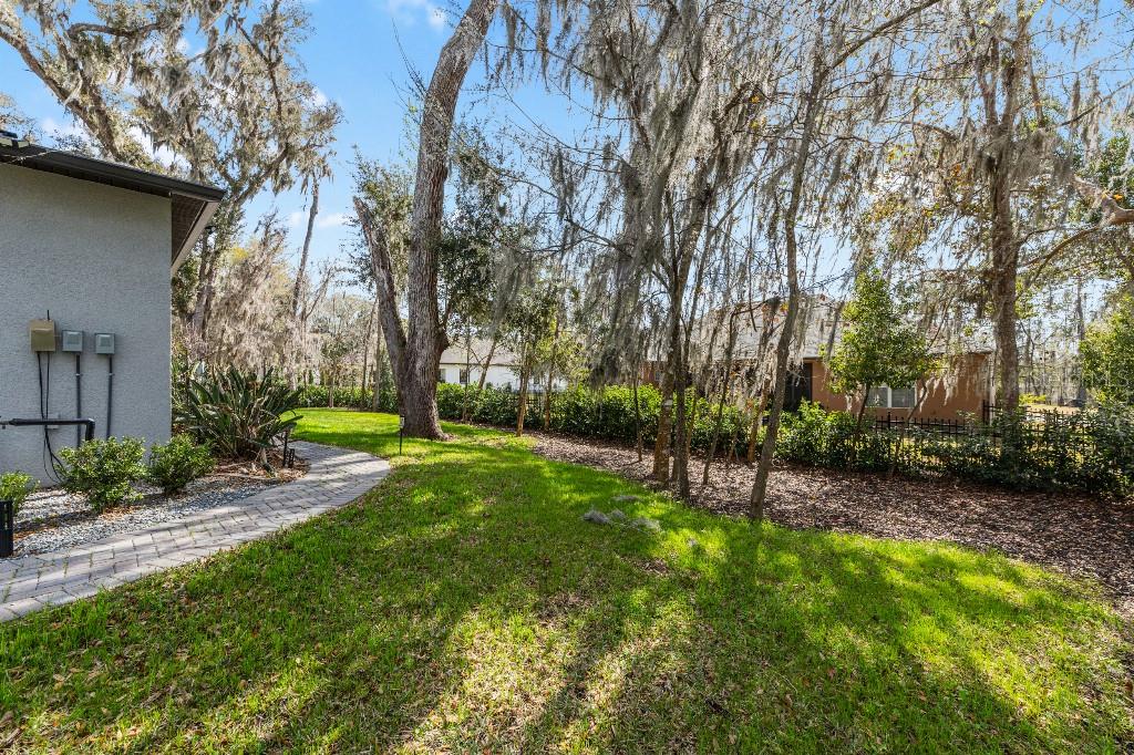 Image 6 of 47 For 928 42nd Street