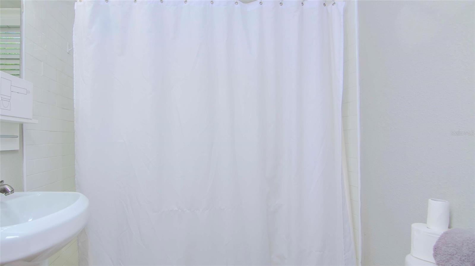 Image 19 of 78 For 213 Warren Avenue