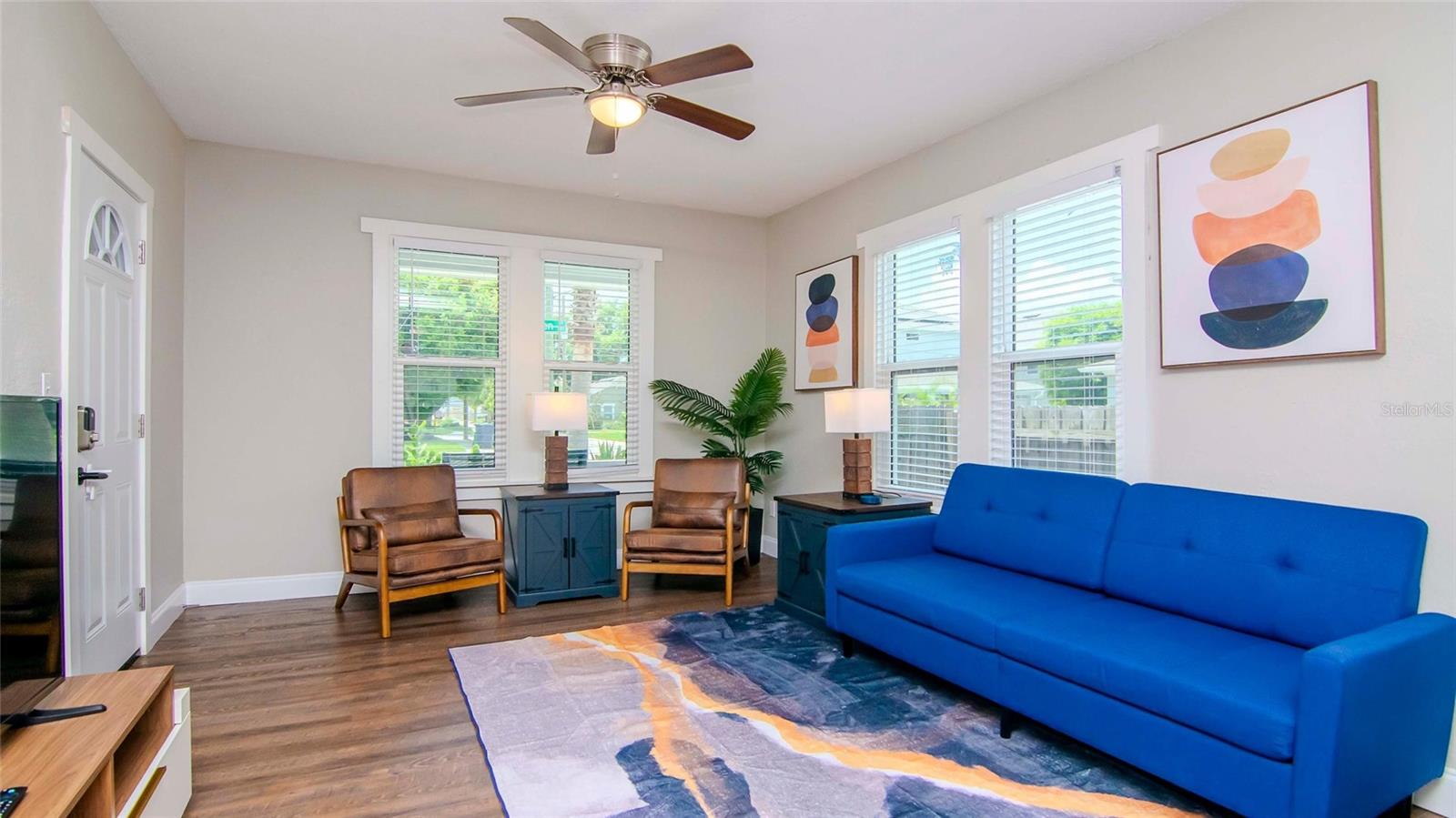 Image 21 of 78 For 213 Warren Avenue