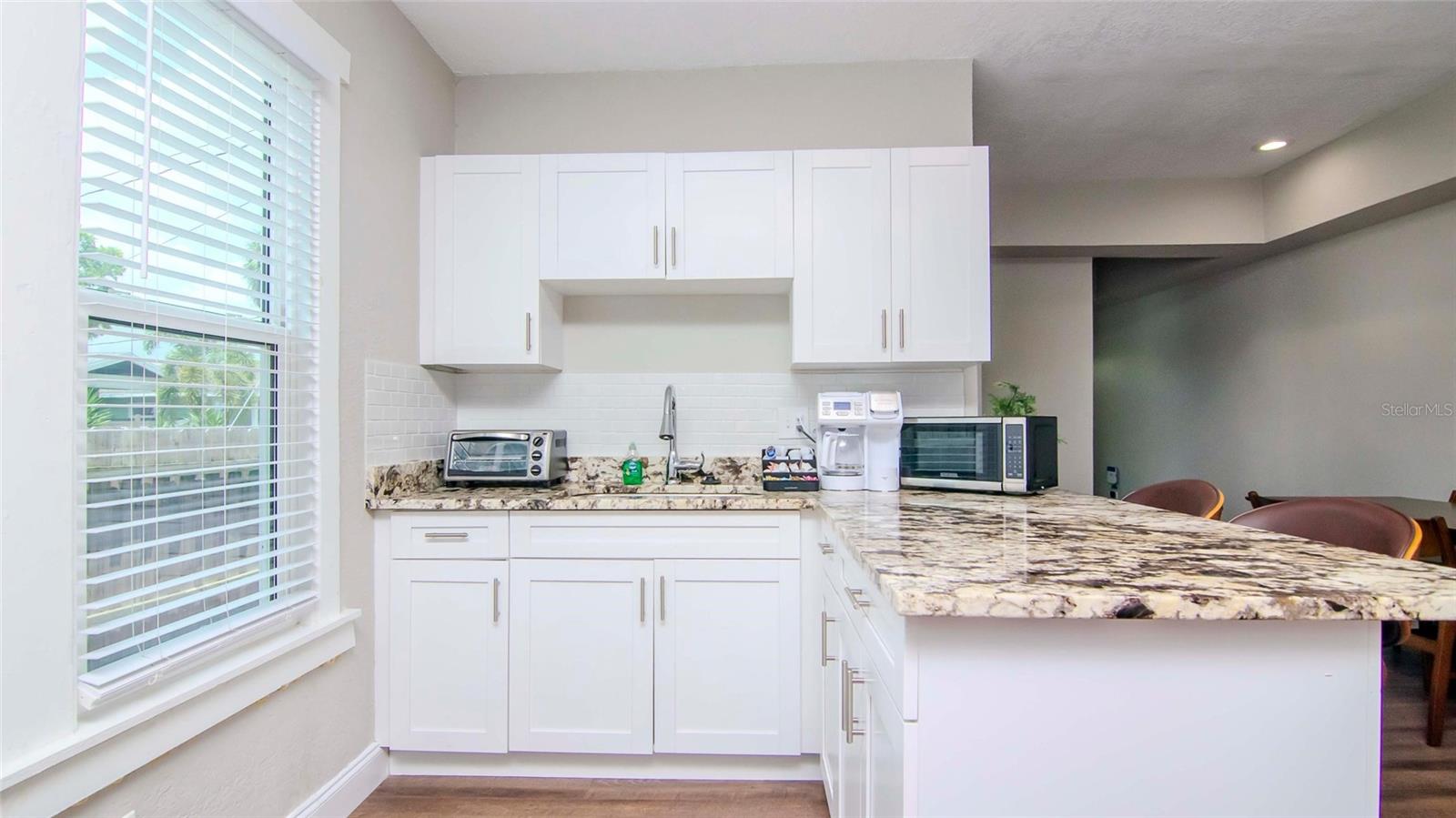 Image 24 of 78 For 213 Warren Avenue