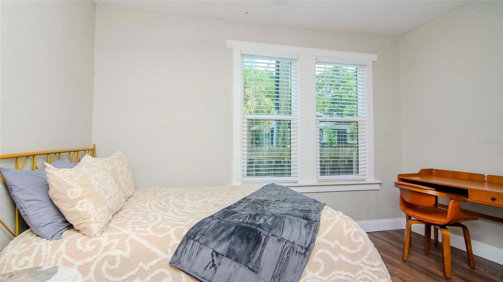 Image 31 of 78 For 213 Warren Avenue