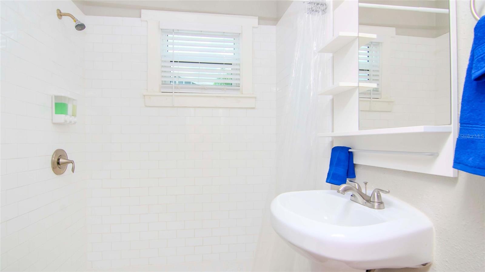 Image 34 of 78 For 213 Warren Avenue