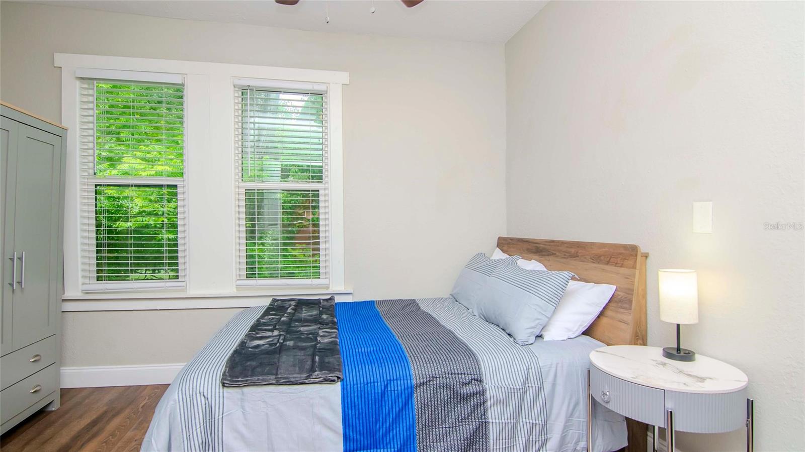 Image 46 of 78 For 213 Warren Avenue