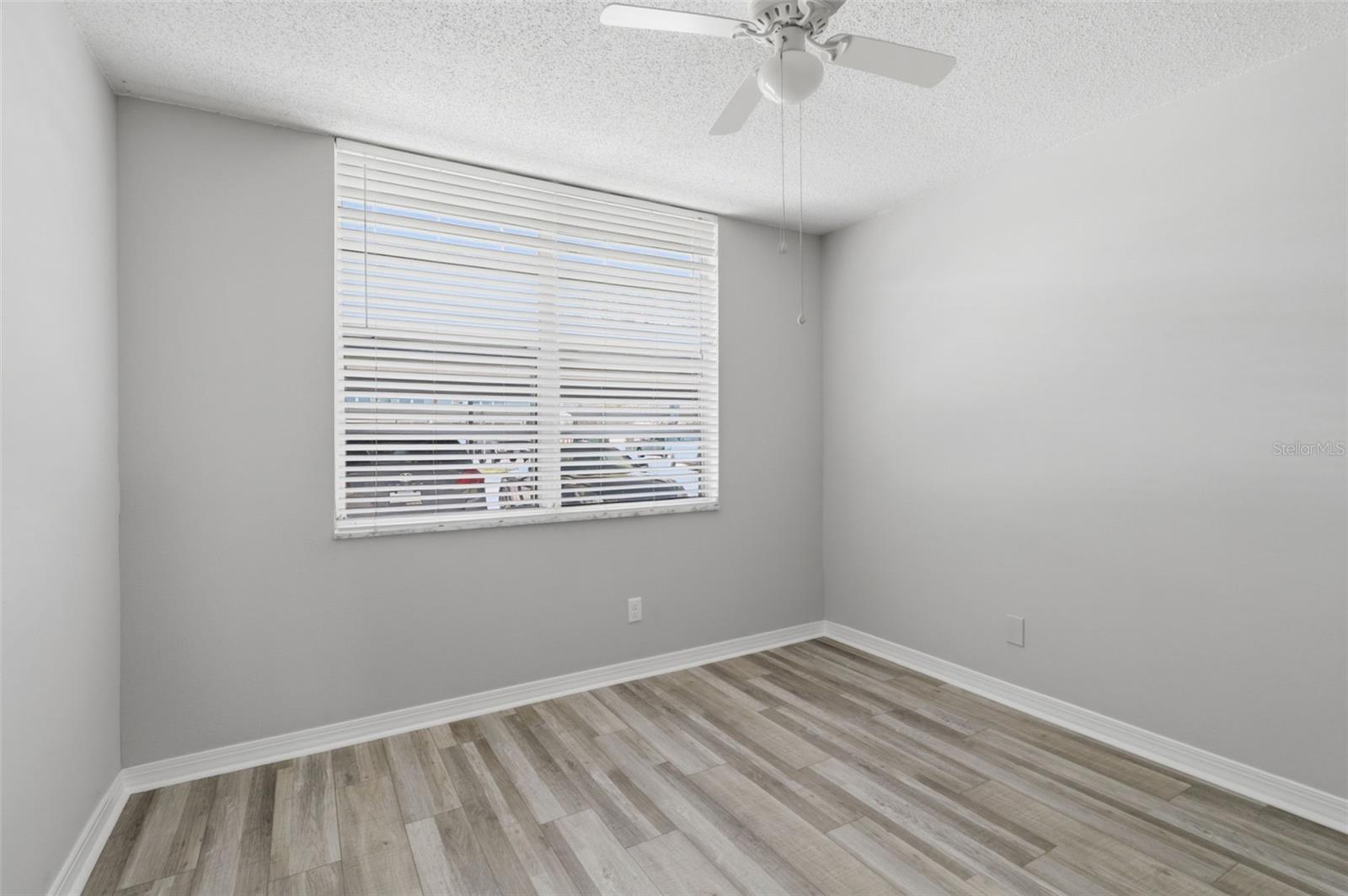 Image 18 of 28 For 4895 Bay Street Ne 110