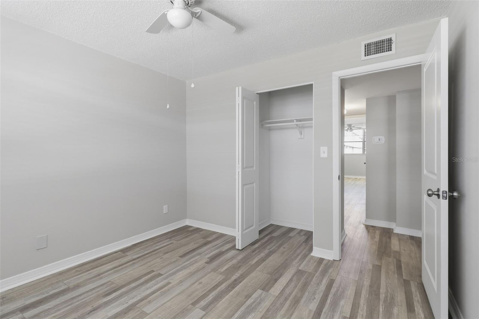 Image 20 of 28 For 4895 Bay Street Ne 110