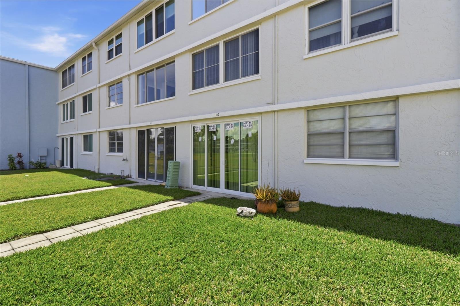 Image 22 of 28 For 4895 Bay Street Ne 110